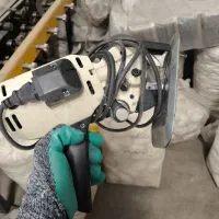 قیچی برقی بهمراه میز|ابزارآلات|باقرشهر, |دیوار