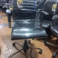 صندلی در حد نو برند لیو|مبلمان اداری|تاکستان, |دیوار