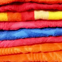 تعدادی حوله جنس عالی واسه استخرهم میشه استفاده کر