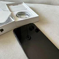 اپل iPhone 15 Pro Max با حافظهٔ ۵۱۲ گیگابایت