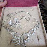 سرویس گردنبند و گوشواره زیبا و قشنگ با قاب طلا