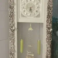 ساعت ایستاده طلایی