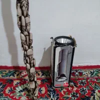 عصا.وچراغ قوه قدیمی|کلکسیون اشیاء عتیقه|قزوین, |دیوار