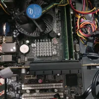 کامپیوتر های قدیمی و از کار افتاده|رایانه رومیزی|زنجان, |دیوار