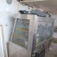 یخچال ویترینی.تمیز و سالم.موتور قوی