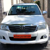 تویوتا هایلوکس 2015