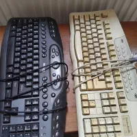 لوازم کامپیوتر (مانیتور دو تا کیس دو تا کیبورد )|قطعات و لوازم جانبی رایانه|تهران, صاحب الزمان|دیوار