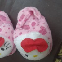 کفش بچه دخترانه سالم .واگذاری رایگان|کفش و لباس بچه|اردبیل, |دیوار