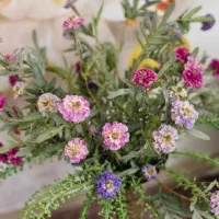 گلدان برنز|گل مصنوعی|اشتهارد, |دیوار