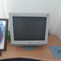 یک دستگاه کامپیوتر کامل