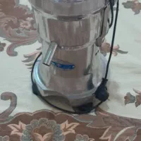 ‌دستگاه ابمیوه گیری ای تک در حد نو مقطوع|آبمیوه‌گیر و آب‌مرکبات‌گیر|تهران, جمهوری|دیوار