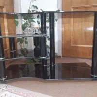 میز تلویزیون شیشه ای|میز تلویزیون|پیر بکران, |دیوار