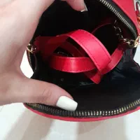 کیف|کیف، کفش، کمربند|رشت, گلباغ نماز|دیوار