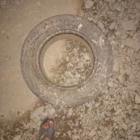 سلام یک لاستیک سواری پیدا شده