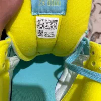 zx فیروزه‌ای|کیف، کفش، کمربند|رباط‌کریم, رباط‌کریم|دیوار