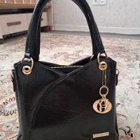 کیف ورنی آکبند