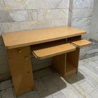 میز کامپیوتر