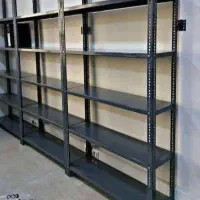 400 متر قفسه پیچ و مهره ای دارم