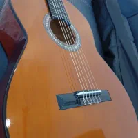 گیتار یاماها c40