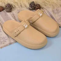 تولید و پخش دمپایی و صندل کیمیا