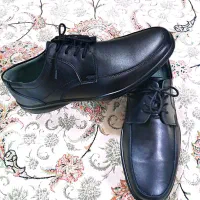 کفش بندی و بی بند