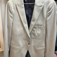 کت تک|لباس|رشت, لاکانی|دیوار