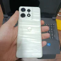 ادج 50 پرو با ادج 40 موتورولا هردوتا در حدصفر