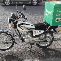 پیک موتوری