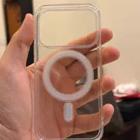 قاب ایفون ۱۷ پرو شفاف شیشه ای بسیار تمیز و نو|لوازم جانبی موبایل و تبلت|تهران, حسین‌آباد|دیوار