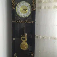 آینه کنسول وساعت ایستاده