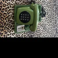 تلفن رومیزی قدیمی و انتیک