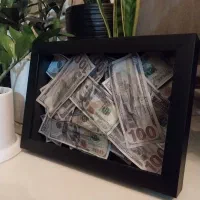 قاب عکس و آینه برای بوم و فرش