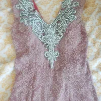 پیراهن مجلسی|لباس|سبزوار, قصبه شرقی|دیوار