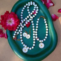 ست گردنبند و دستبند بابونه