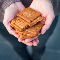 استخدام نیرو  خانم برای  کارگاه قنادی