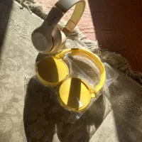 دو عدد هدفون