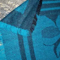 روسری و شال|لباس|صومعه‌سرا, |دیوار