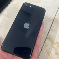 اپل iPhone SE (2022) با حافظهٔ ۱۲۸ گیگابایت