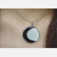 رزین گردنبد یا اویز