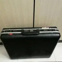 کیف سامسونت فلزی دیپلمات . Diplomat