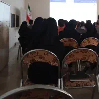منشی و دفتردار خانم