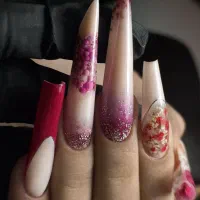 کاشت ناخن با تخفیف ویژه