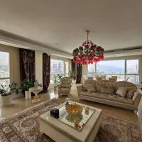 ۱۷۹ متر سالن پرده خور رو به آفتاب چهارباغ شرقی