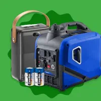 پاوراستیشن و پنل خورشیدی آماده برای ارسال