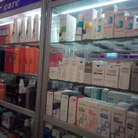 فروشنده آرایشی و بهداشتی