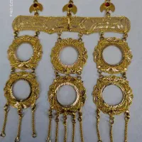 سه تکه طلا|جواهرات|یاسوج, |دیوار