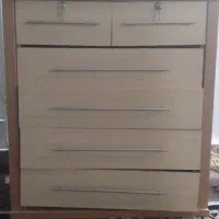 دیوار جا لباسی