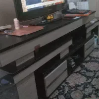 فرش.چرخ خیاطی.tv.جعبه ابزار.میز تلویزیون