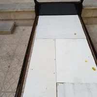 تخت خواب یکنفره چوبی با کفی محکم