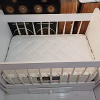 تخت کودک همراه با تشک رویال